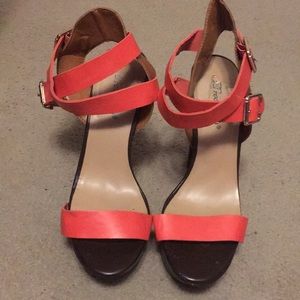 Breckelle’s Two-Toned Heels